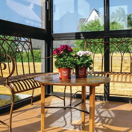 3 Bedroom Gorgeous In Hauteville-sur-Mer