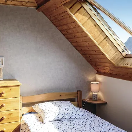 3 Bedroom Gorgeous In Hauteville-sur-Mer