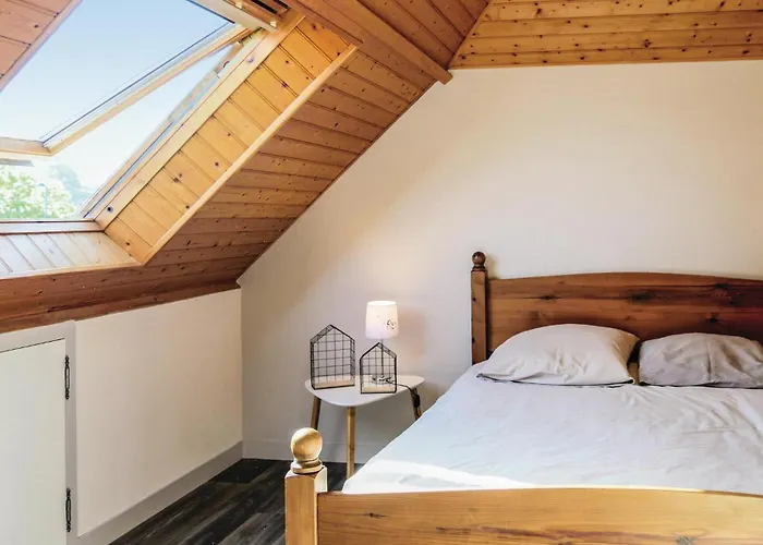 Awesome In Hauteville-sur-Mer